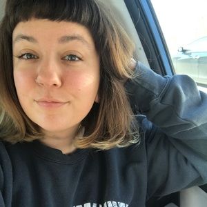 Meet your Posher, Lea